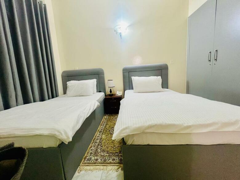 Sky Hotel Apartment Dubai