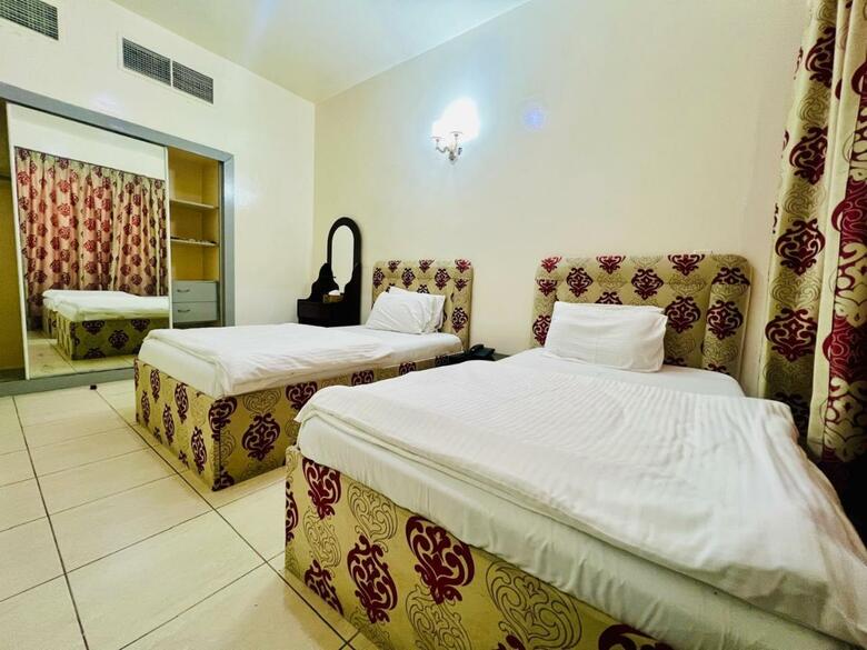 Sky Hotel Apartment Dubai
