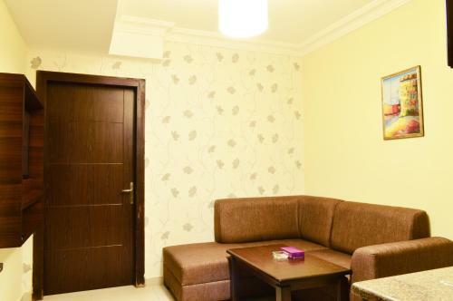 Al Tayeb Hotel Apartments