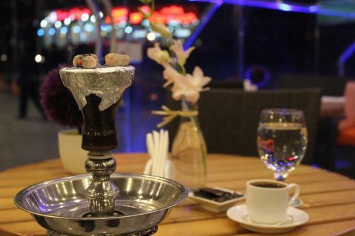 Meneur Hotel