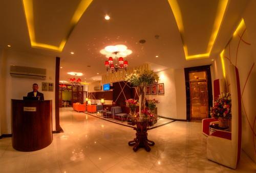 Meneur Hotel