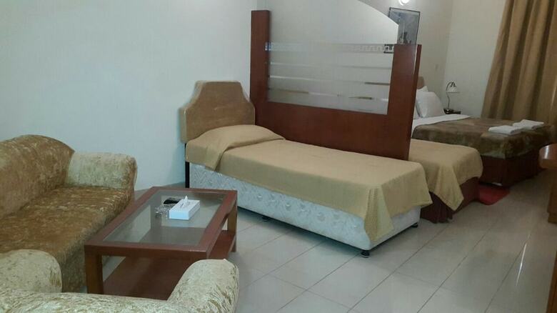 Al Raein Hotel Apartment