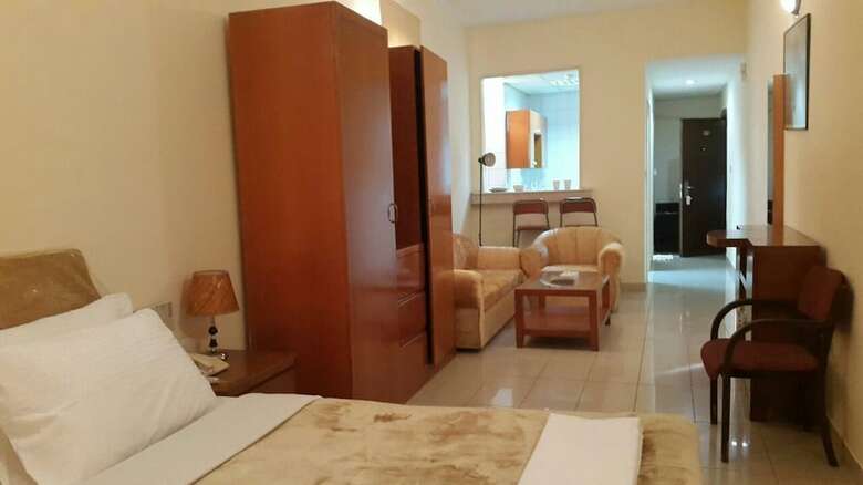 Al Raein Hotel Apartment