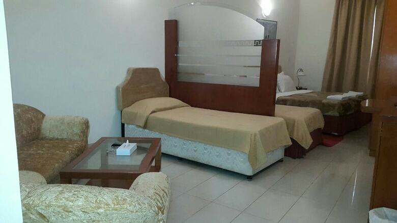 Al Raein Hotel Apartment