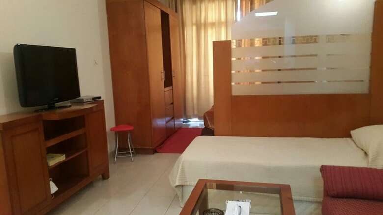 Al Raein Hotel Apartment