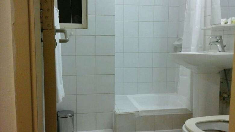 Al Raein Hotel Apartment