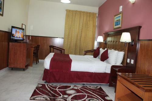 Grand Nova Hotel