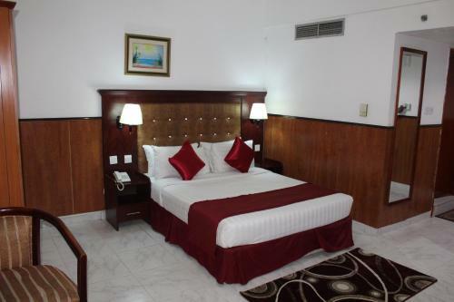 Grand Nova Hotel