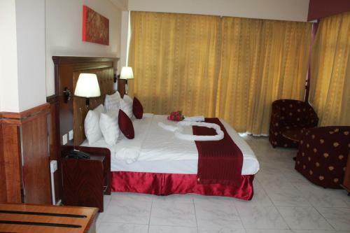 Grand Nova Hotel