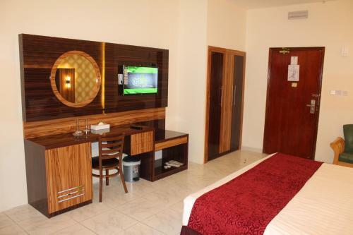 Grand Nova Hotel