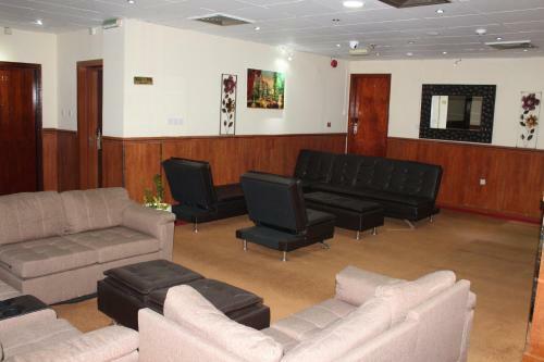 Grand Nova Hotel