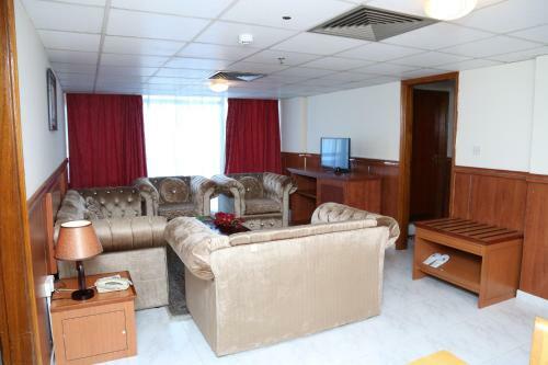 Grand Nova Hotel
