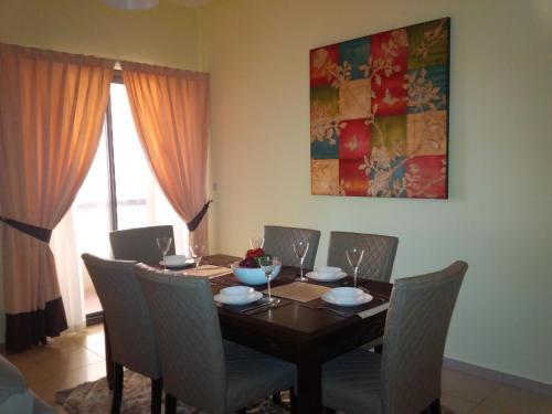 Jumeirah Beach Residence S2 - Four Bedroom Apartment