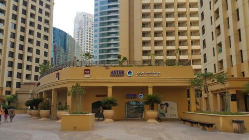 Jumeirah Beach Residence S2 - Four Bedroom Apartment