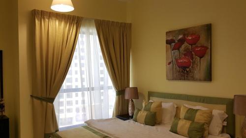 Jumeirah Beach Residence S2 - Four Bedroom Apartment