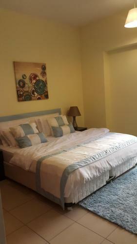 Jumeirah Beach Residence S2 - Four Bedroom Apartment