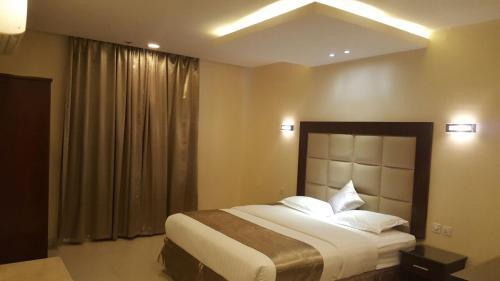 Apartamento Marahal Kharj 2