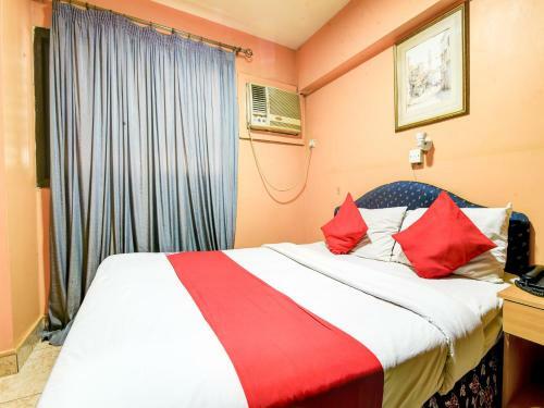 Dream Land Hotel