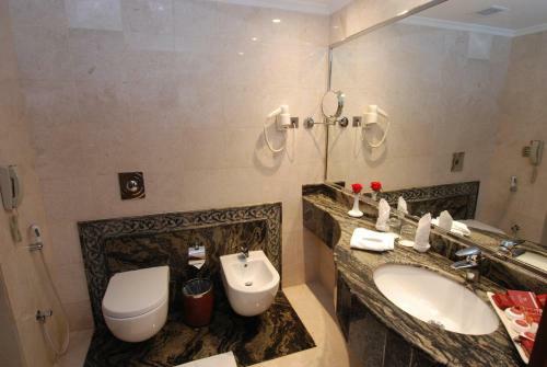 Hotel Al Nokhba Royal Inn