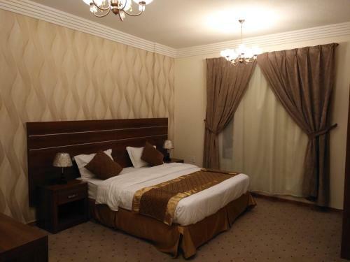 Apartamento Crown Glory Hotel Suites