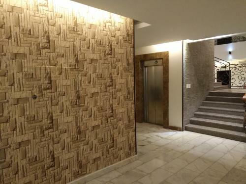 Apartamento Crown Glory Hotel Suites