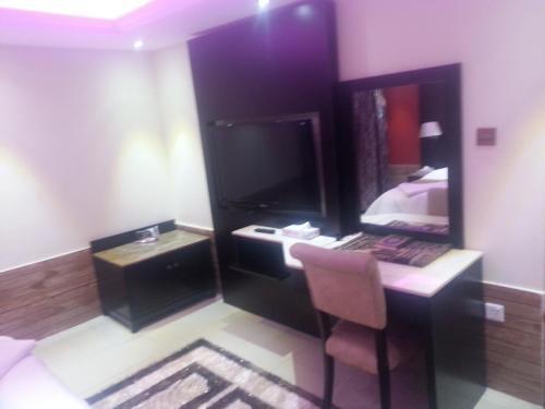 Apartamento Al Janaderia Suites 3