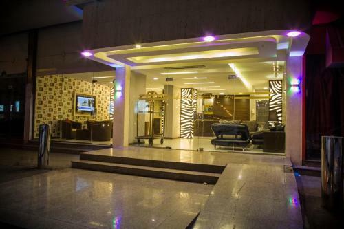Apartamento Esnad Furnished Units