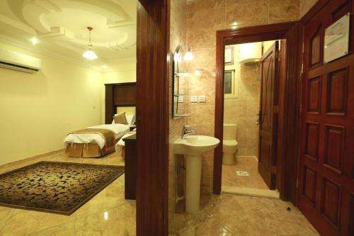 Rose Al Hamra Hotel Apartments