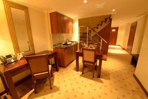 Hotel Retaj Al Bayt Suites