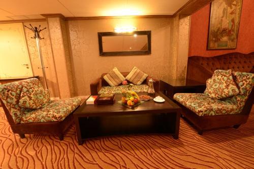 Hotel Retaj Al Bayt Suites