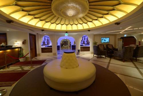 Hotel Retaj Al Bayt Suites