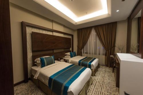 Voyage Hotel
