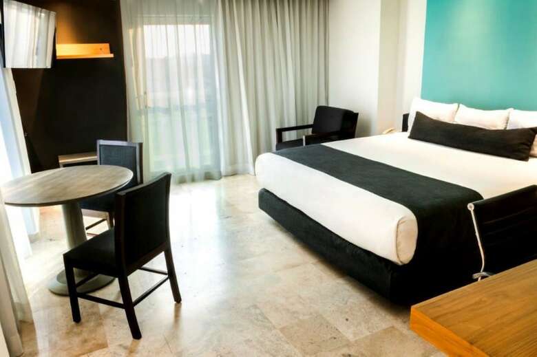 Rivoli Select Hotel