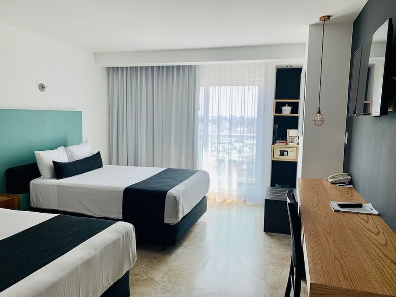 Rivoli Select Hotel