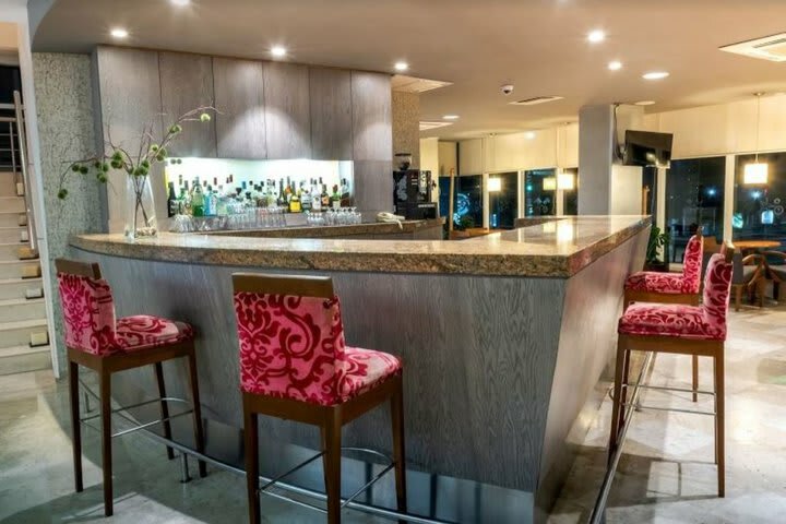Rivoli Select Hotel