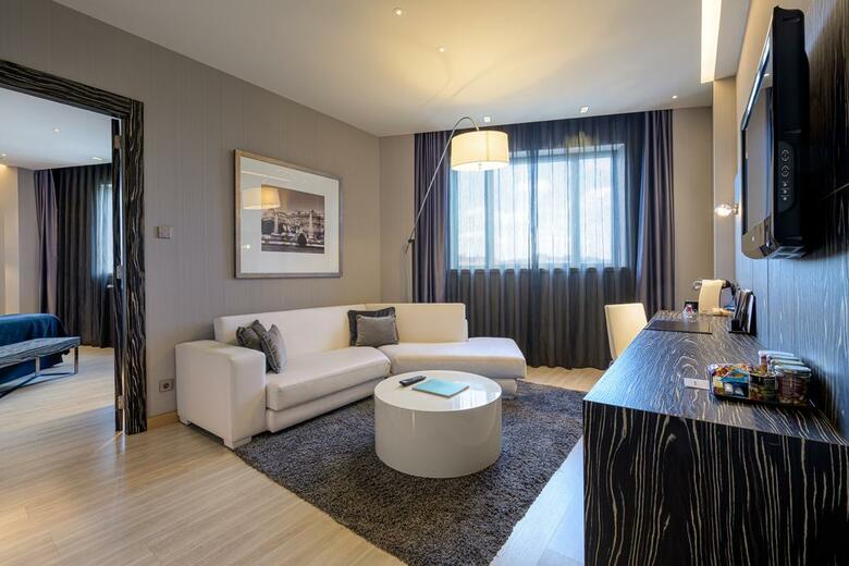Hotel Maydrit