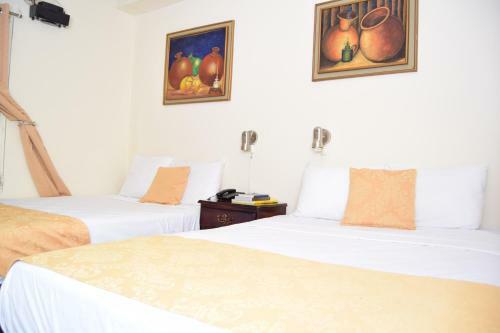Hotel Y Apartments Los Cisneros