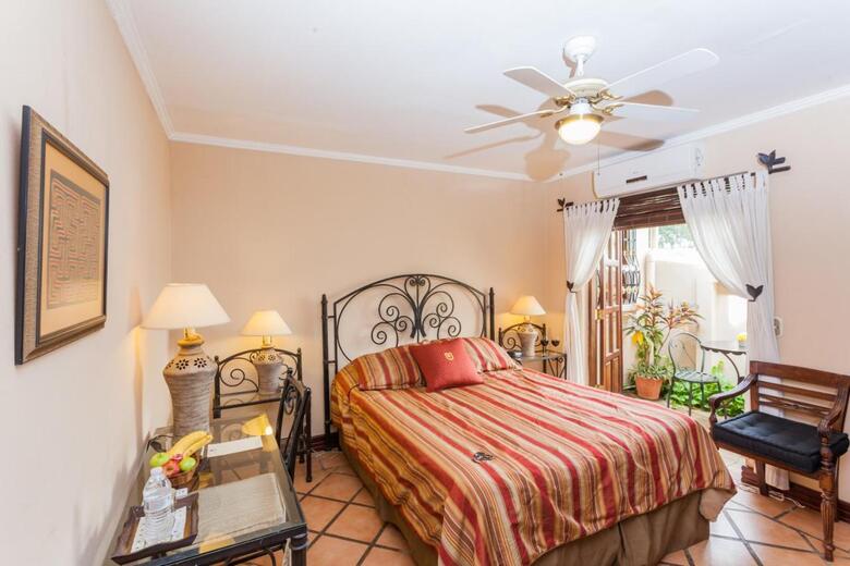 Hotel Los Robles