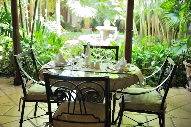Hotel Los Robles