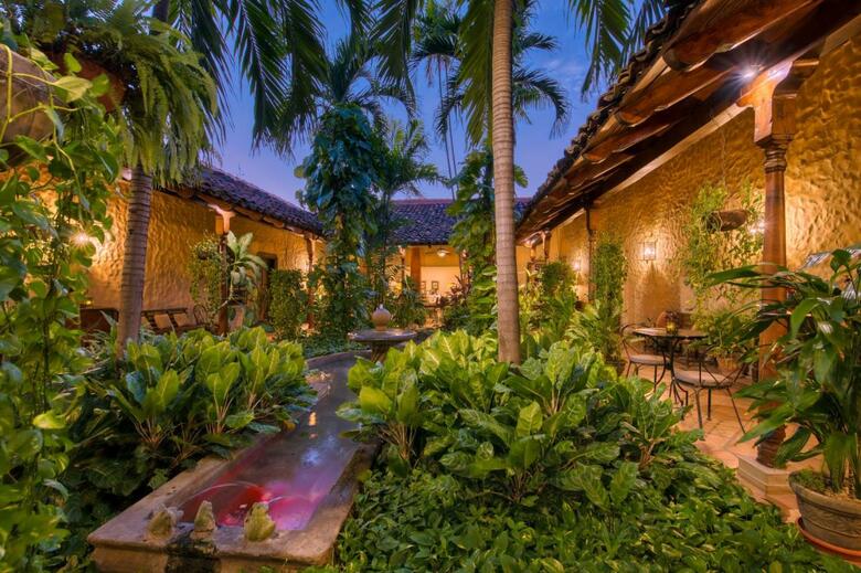 Hotel Los Robles