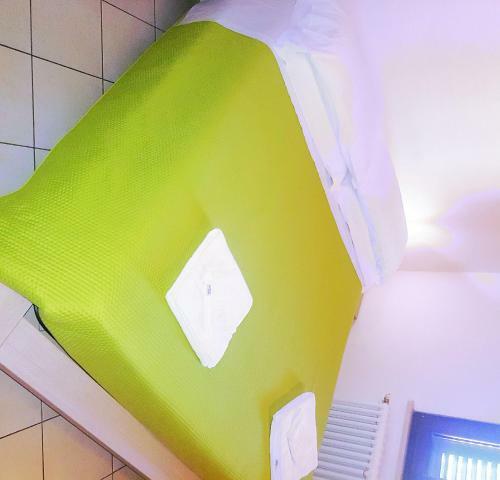 Hostal Arena Holidays Verona