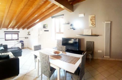 Hostal Arena Holidays Verona