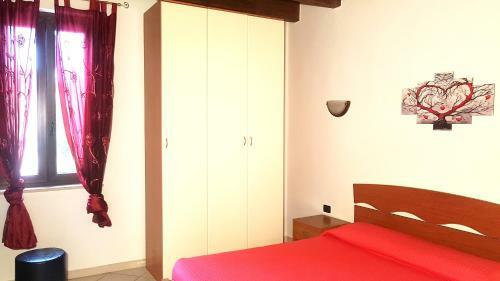 Hostal Arena Holidays Verona