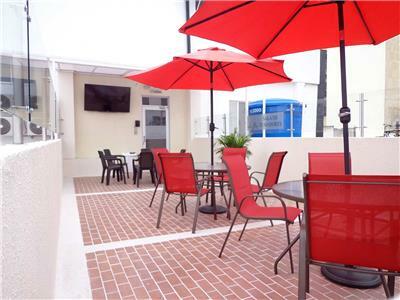 La Pera Hotel