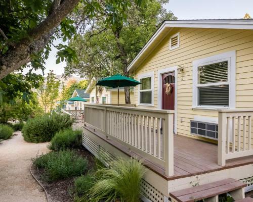 Bed & Breakfast Aurora Park Cottages
