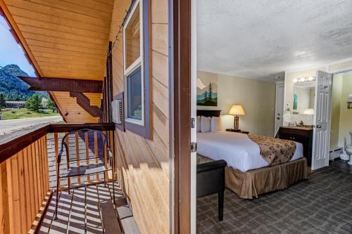 Murphy's River Lodge