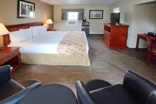 Murphy's River Lodge