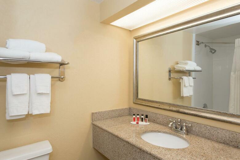 Hotel Ramada West Palm Beach Airport