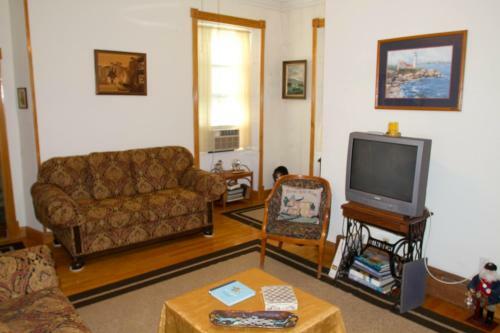 Bed & Breakfast Historic Hill Inn