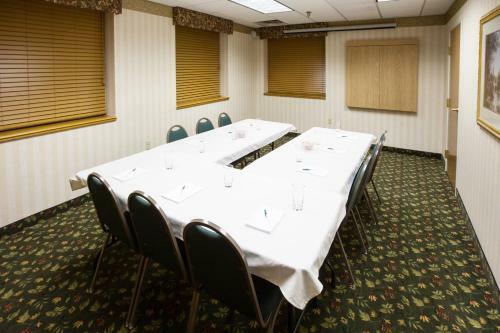 Hotel Baymont By Wyndham Mishawaka South Bend Area